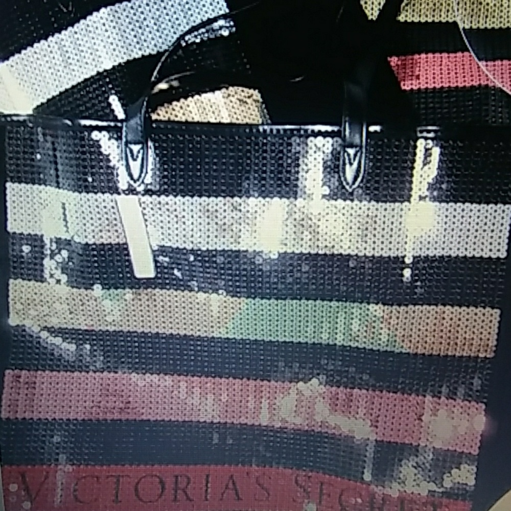 MISTERY TOTE $100.00 offering